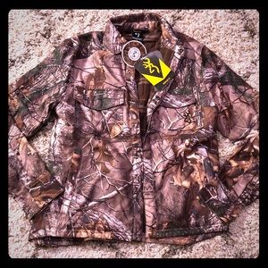 NWT Men’s Camo Jacket